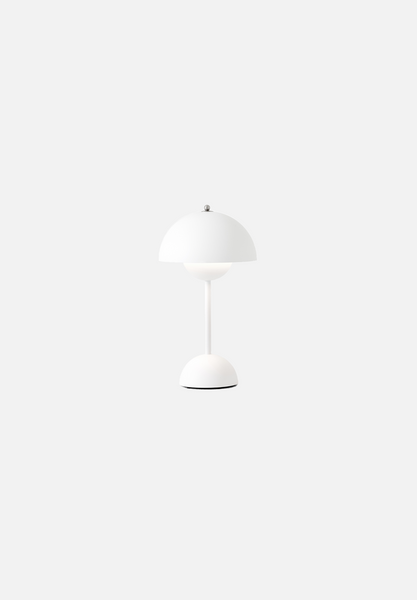 VP9 Wireless Table Lamp — Matte White – AAVVGG